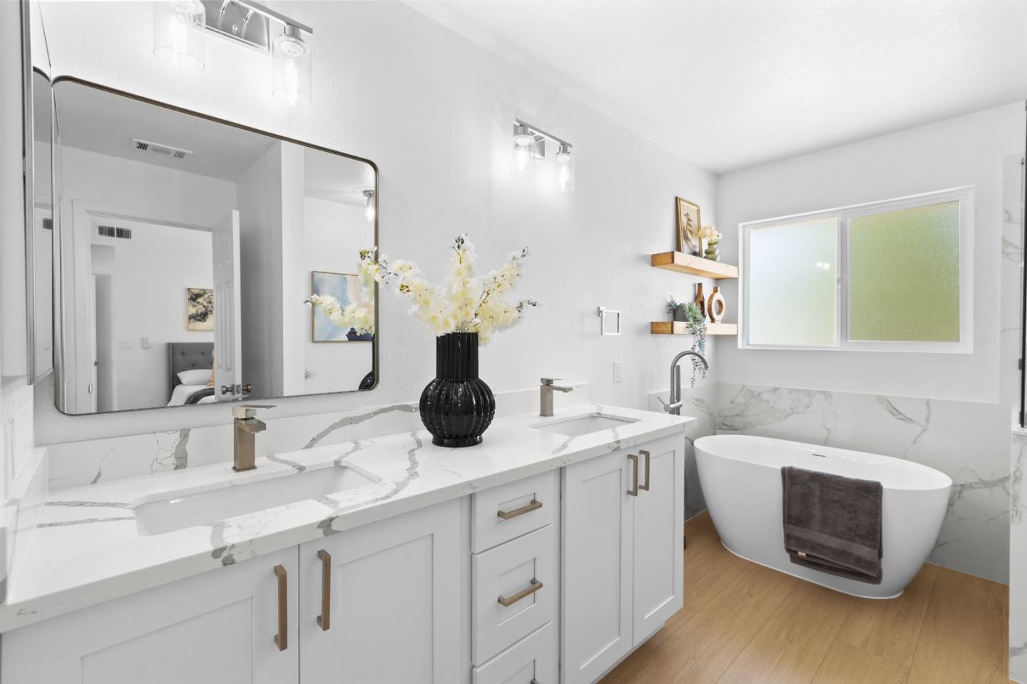 Detail Gallery Image 22 of 52 For 8647 Cord Way, Sacramento,  CA 95828 - 4 Beds | 3 Baths