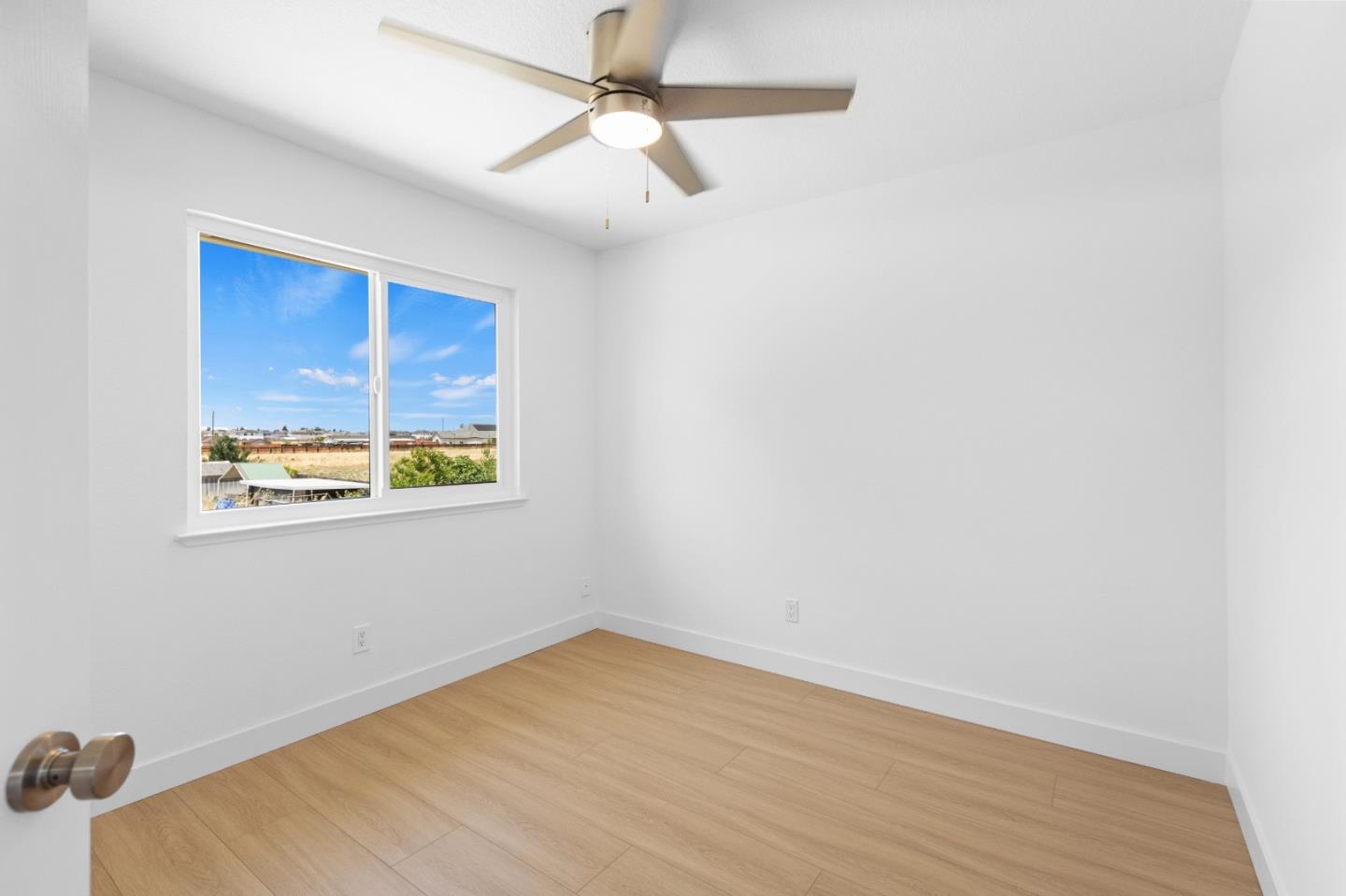 Detail Gallery Image 41 of 52 For 8647 Cord Way, Sacramento,  CA 95828 - 4 Beds | 3 Baths