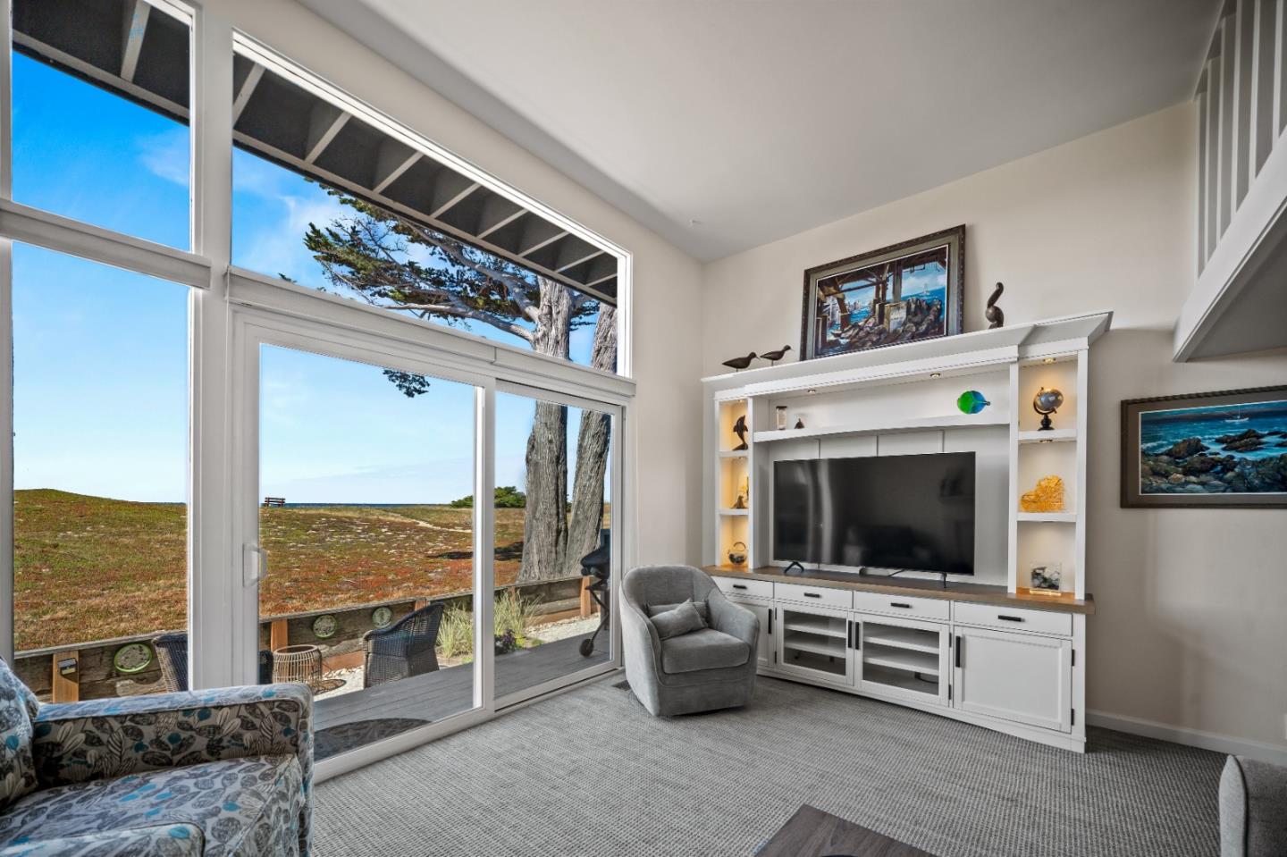 Detail Gallery Image 10 of 41 For 43 La Playa St, Monterey,  CA 93940 - 2 Beds | 2/1 Baths
