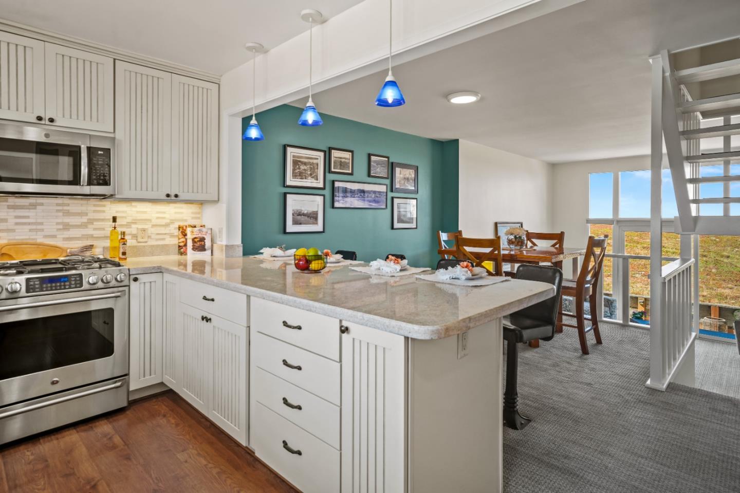 Detail Gallery Image 13 of 41 For 43 La Playa St, Monterey,  CA 93940 - 2 Beds | 2/1 Baths