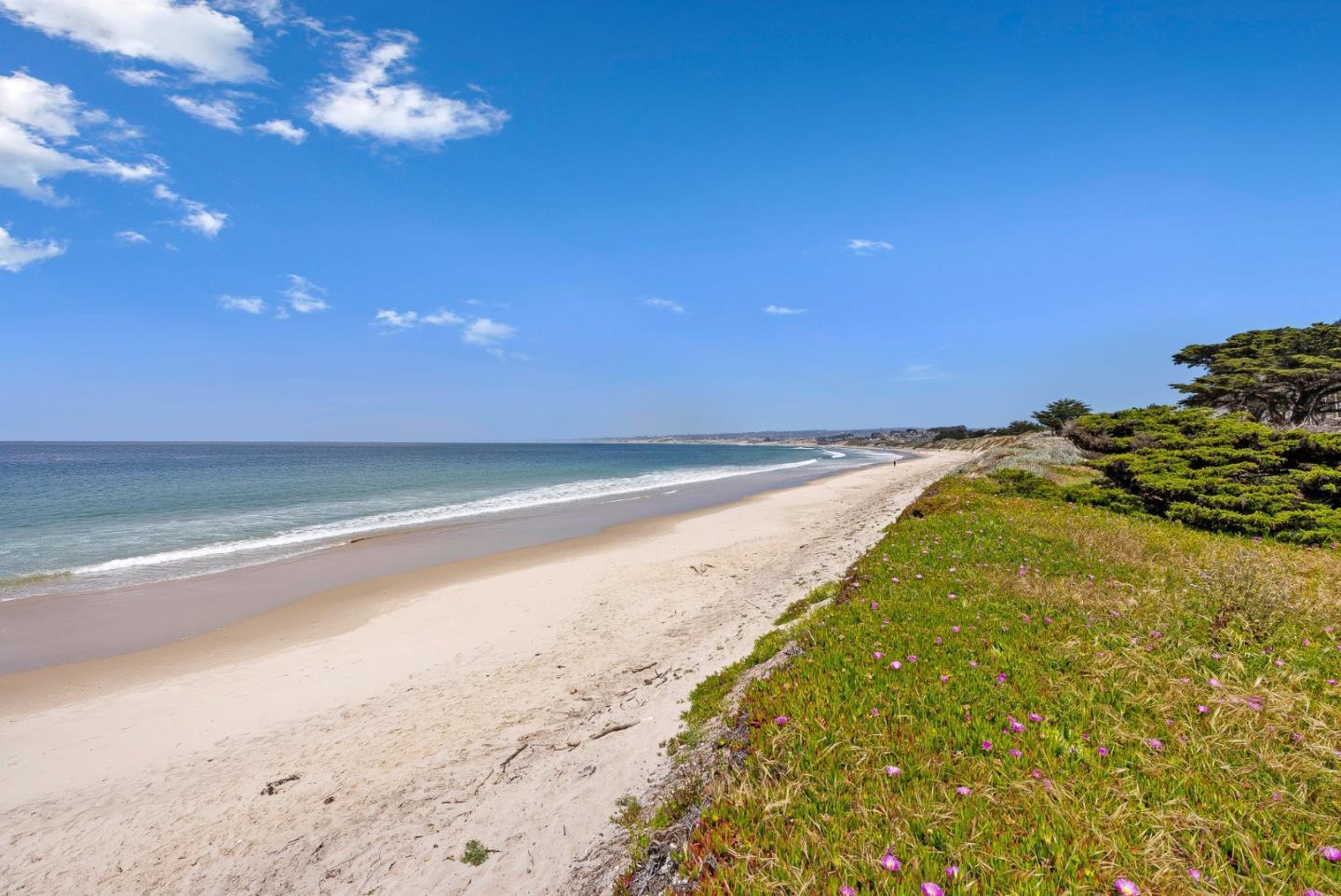 Detail Gallery Image 38 of 41 For 43 La Playa St, Monterey,  CA 93940 - 2 Beds | 2/1 Baths