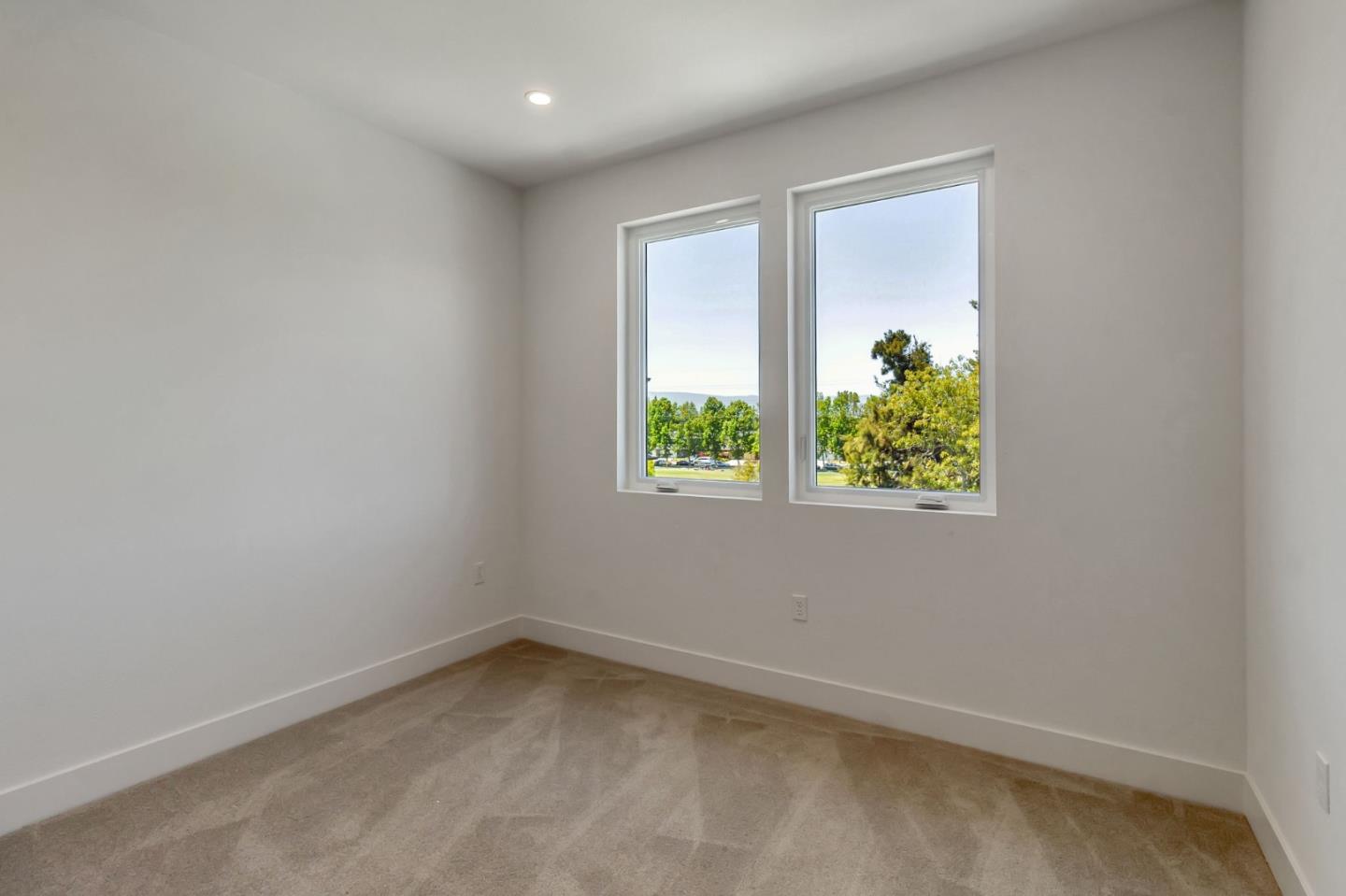 Detail Gallery Image 11 of 18 For 2878 Josephine Ln, Palo Alto,  CA 94303 - 3 Beds | 3/1 Baths
