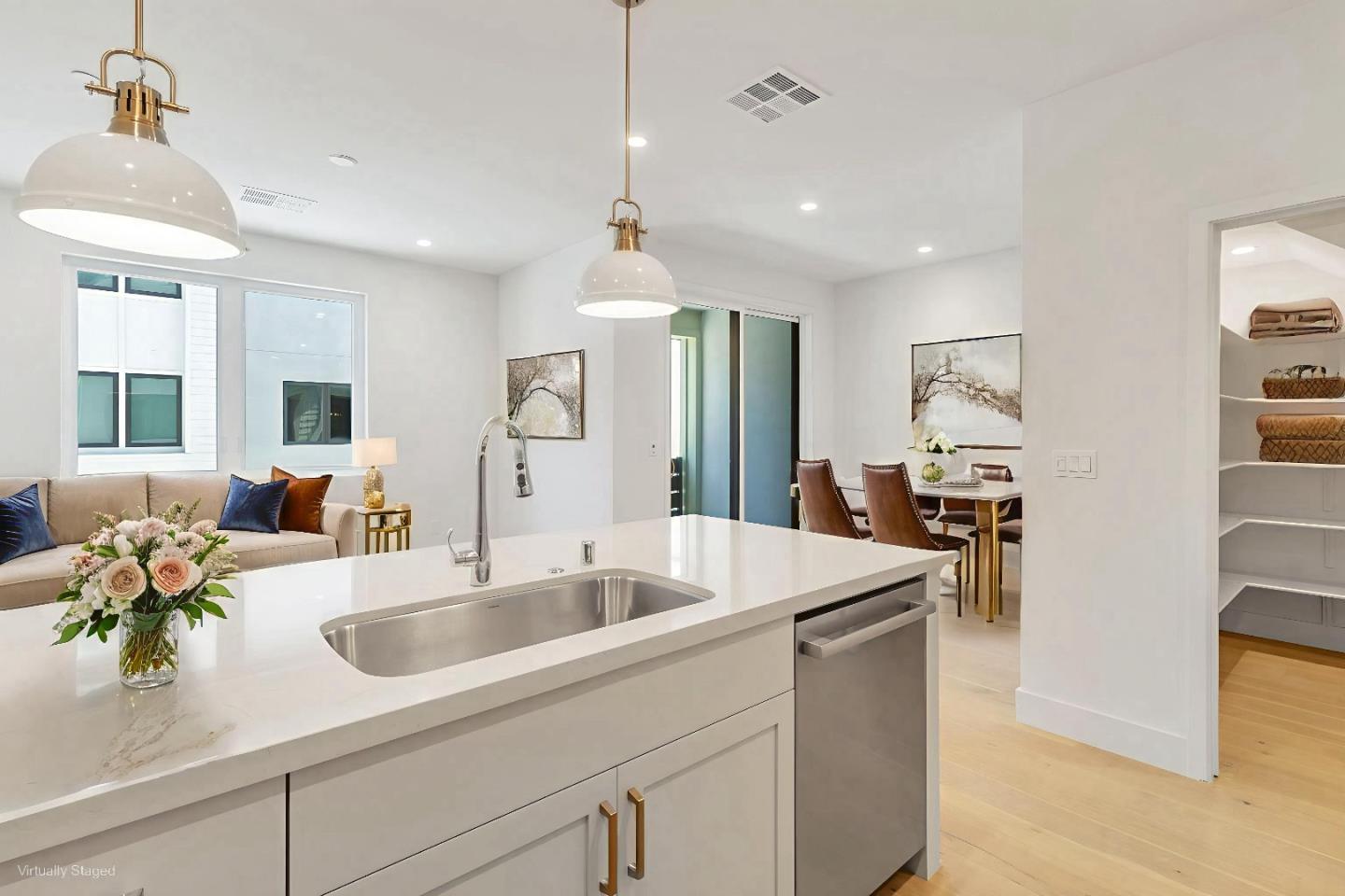 Detail Gallery Image 5 of 18 For 2878 Josephine Ln, Palo Alto,  CA 94303 - 3 Beds | 3/1 Baths