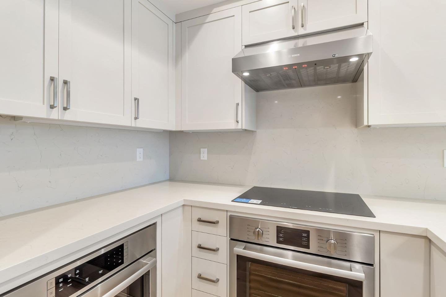 Detail Gallery Image 7 of 18 For 2878 Josephine Ln, Palo Alto,  CA 94303 - 3 Beds | 3/1 Baths