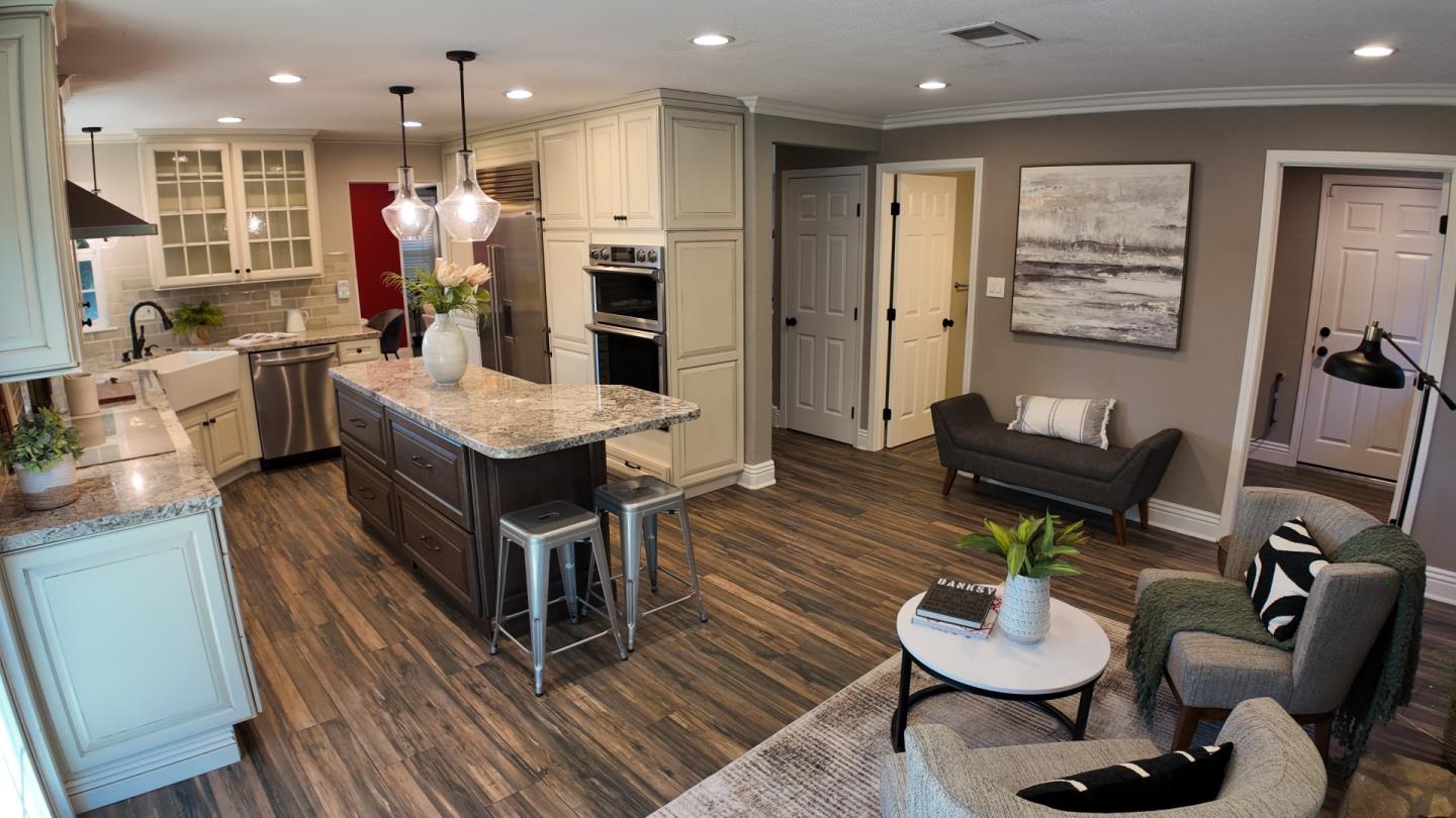 Detail Gallery Image 3 of 10 For 4974 Parrish Ct, San Jose,  CA 95111 - 4 Beds | 2/1 Baths