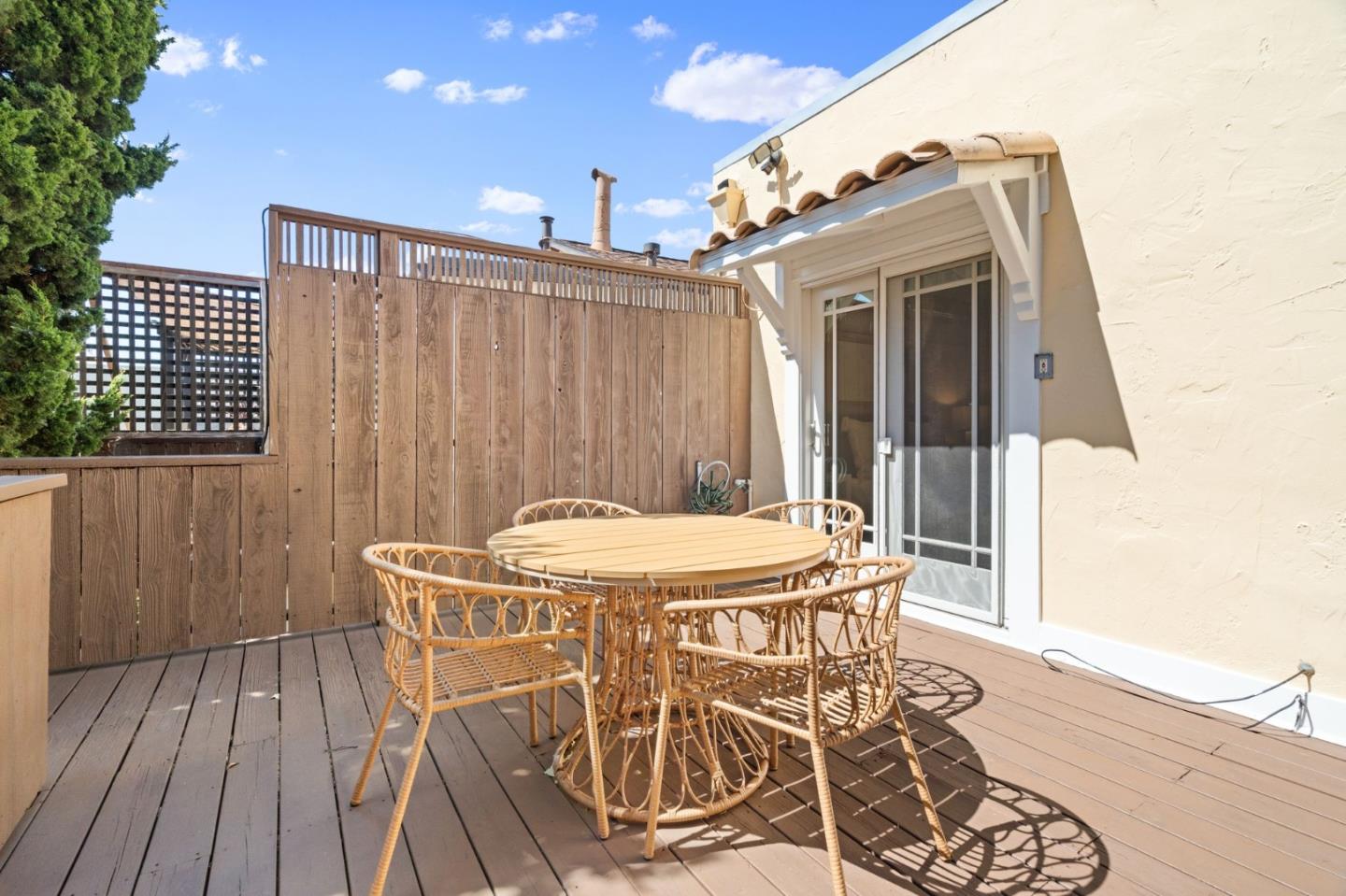 Detail Gallery Image 19 of 63 For 460 San Bruno Ave, Brisbane,  CA 94005 - 3 Beds | 2 Baths