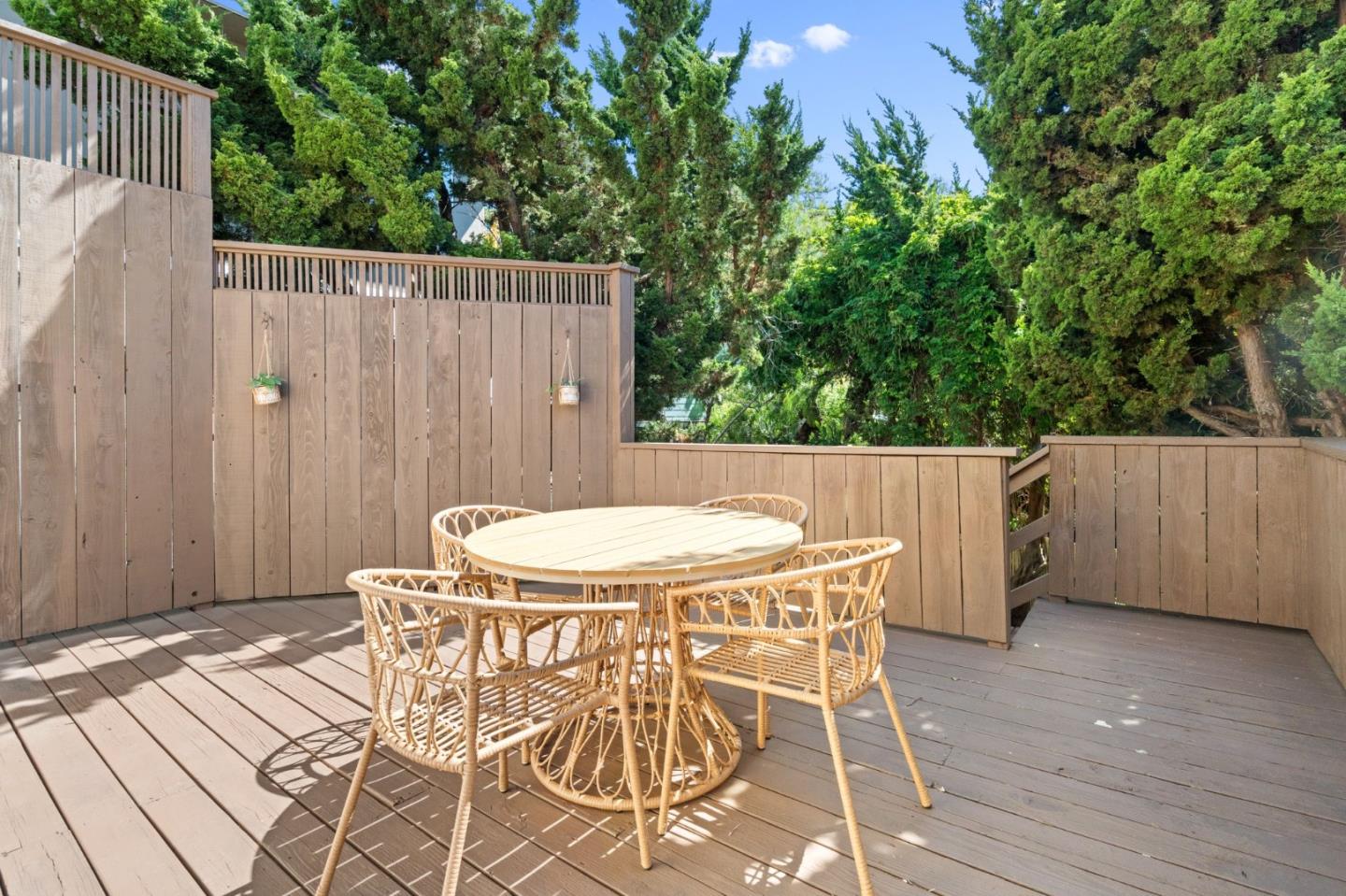 Detail Gallery Image 21 of 63 For 460 San Bruno Ave, Brisbane,  CA 94005 - 3 Beds | 2 Baths