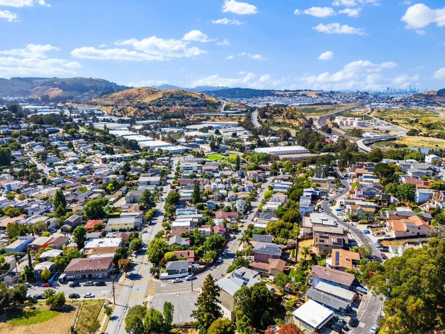 Detail Gallery Image 47 of 63 For 460 San Bruno Ave, Brisbane,  CA 94005 - 3 Beds | 2 Baths