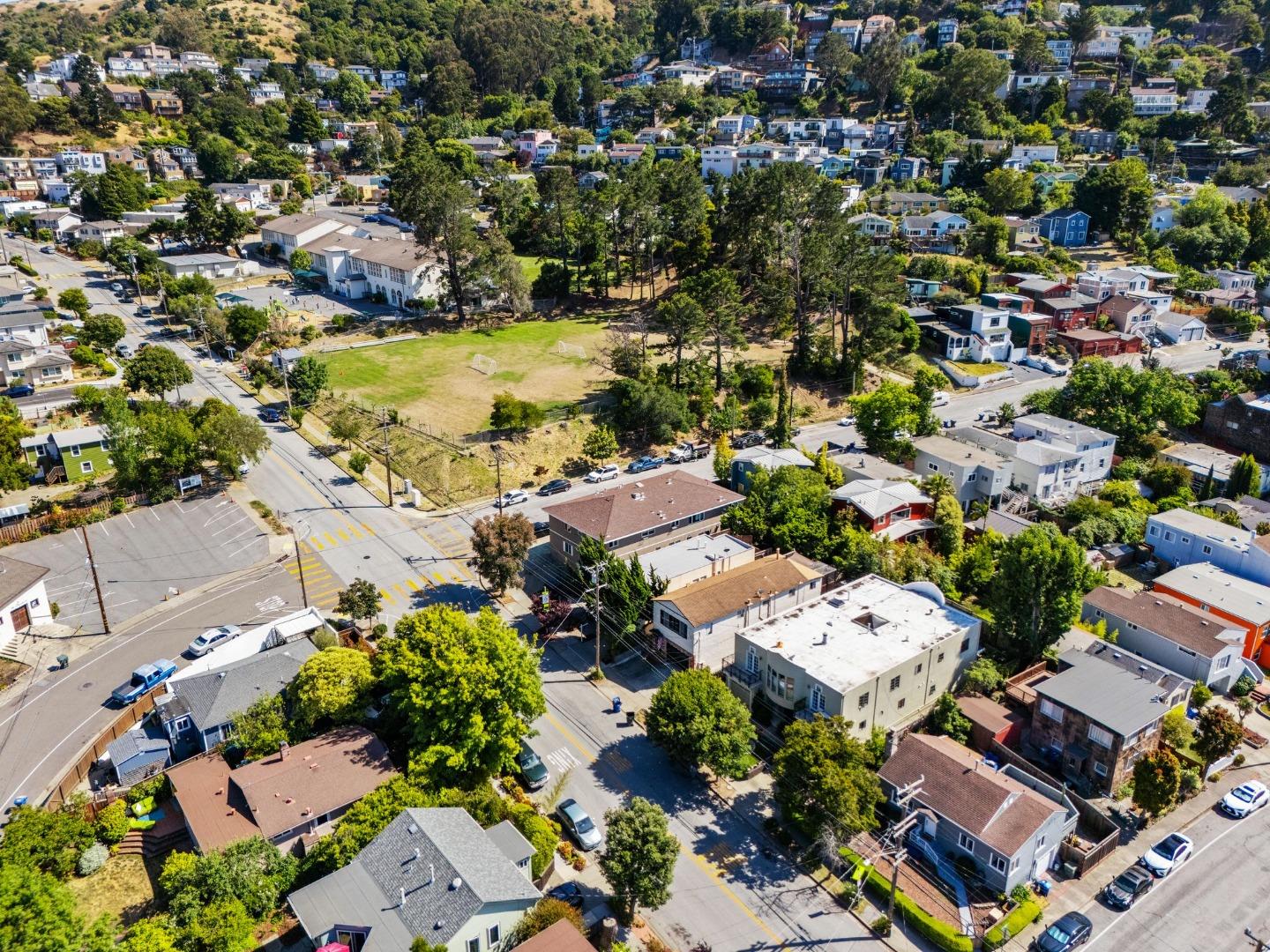 Detail Gallery Image 48 of 63 For 460 San Bruno Ave, Brisbane,  CA 94005 - 3 Beds | 2 Baths