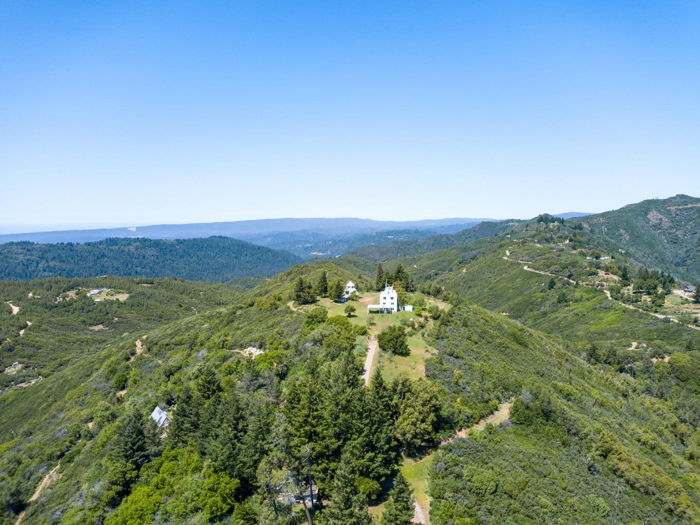 Detail Gallery Image 4 of 24 For 110 Silverline Rd, Los Gatos,  CA 95033 - 5 Beds | 4 Baths
