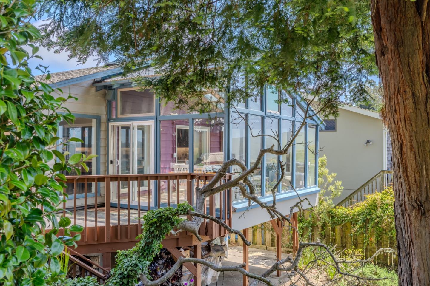 Detail Gallery Image 25 of 48 For 1327 Crespi Dr, Pacifica,  CA 94044 - 3 Beds | 2 Baths