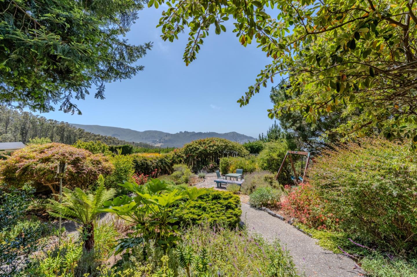 Detail Gallery Image 28 of 48 For 1327 Crespi Dr, Pacifica,  CA 94044 - 3 Beds | 2 Baths