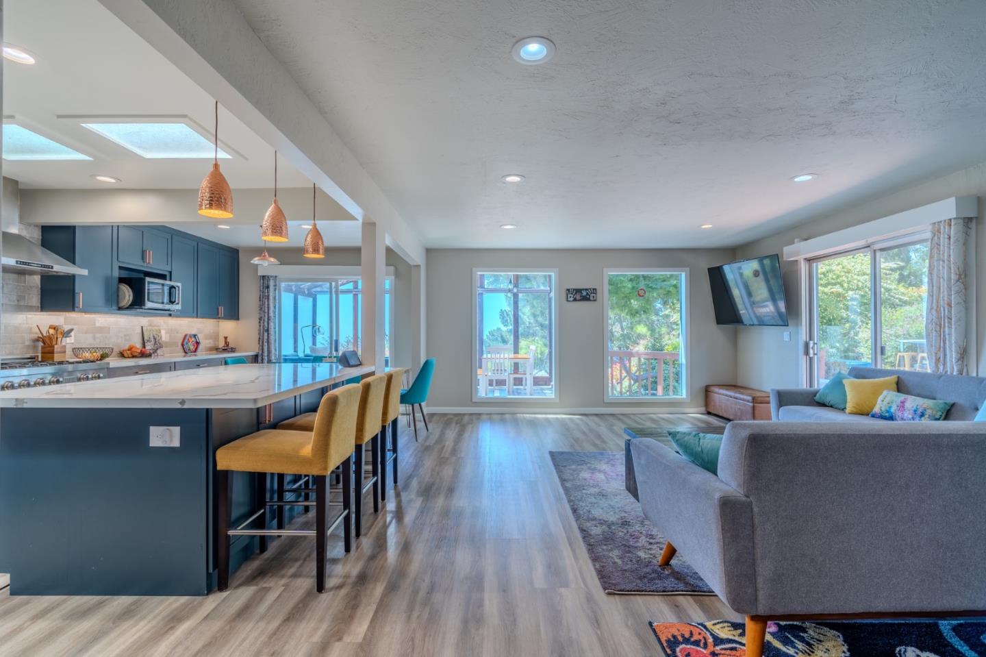 Detail Gallery Image 7 of 48 For 1327 Crespi Dr, Pacifica,  CA 94044 - 3 Beds | 2 Baths