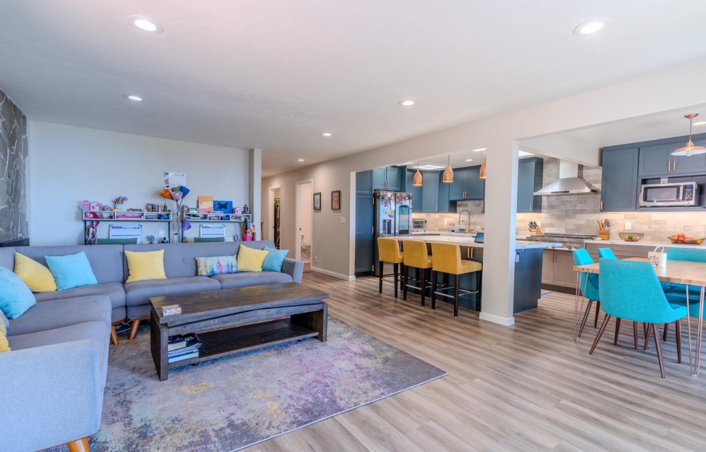 Detail Gallery Image 9 of 48 For 1327 Crespi Dr, Pacifica,  CA 94044 - 3 Beds | 2 Baths