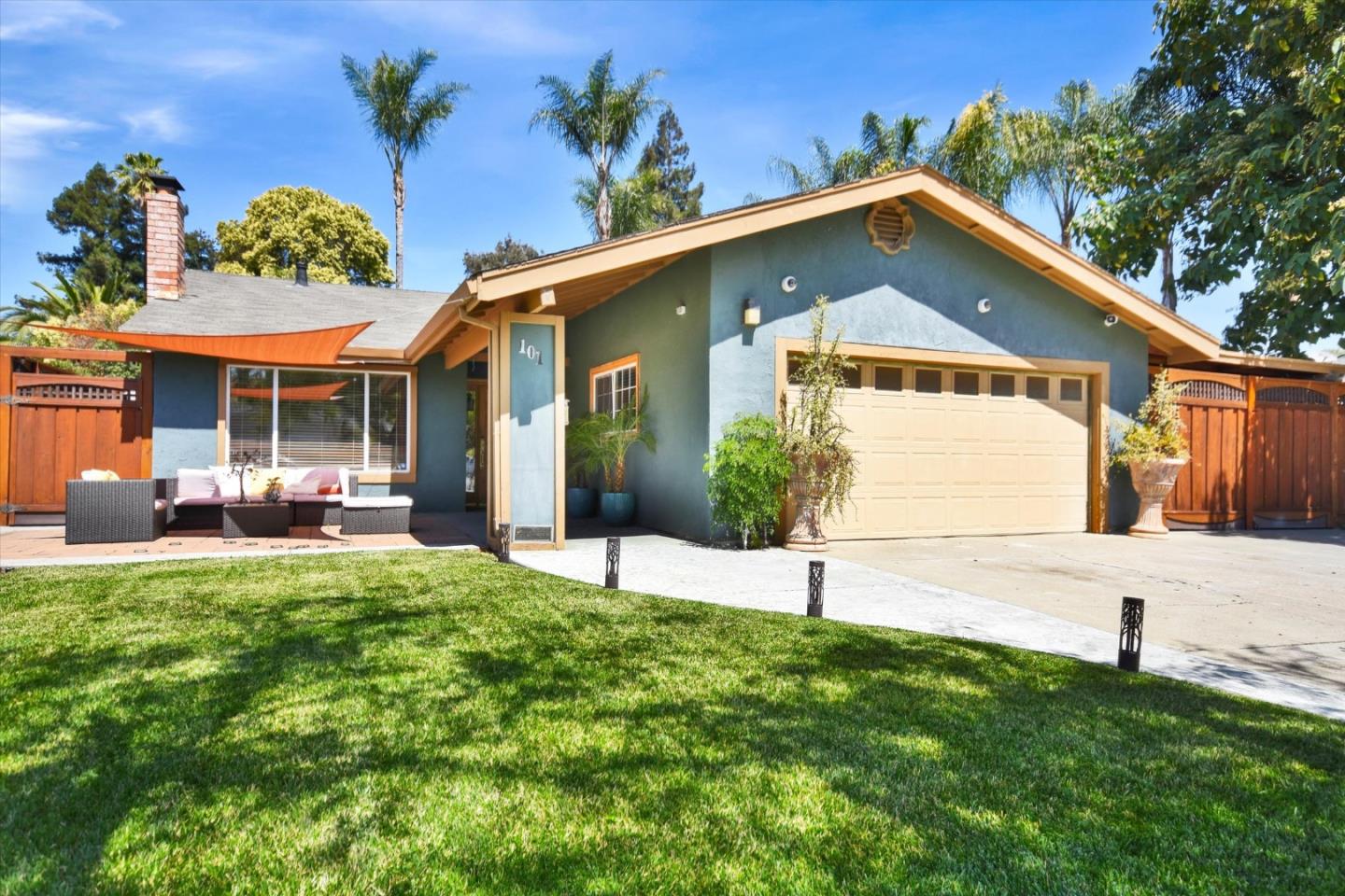Detail Gallery Image 2 of 55 For 101 Avenida Espana, San Jose,  CA 95139 - 4 Beds | 2 Baths