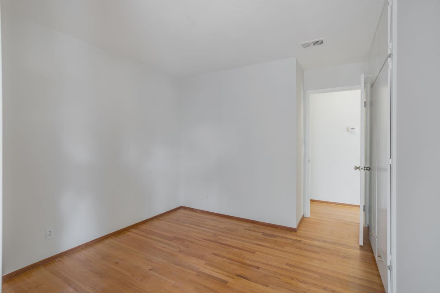 Detail Gallery Image 16 of 35 For 2699 Loomis Dr, San Jose,  CA 95121 - 3 Beds | 2 Baths