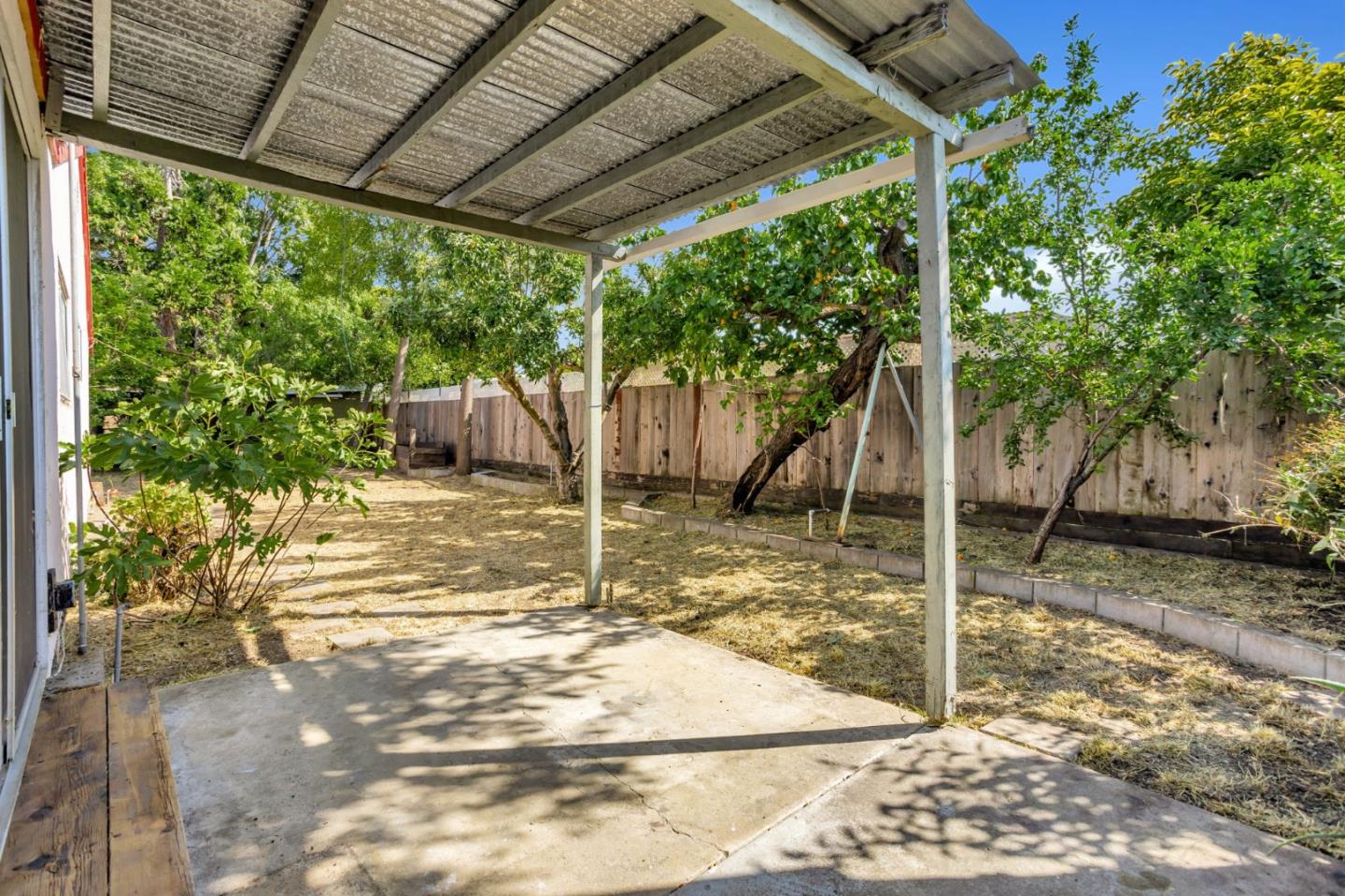 Detail Gallery Image 29 of 35 For 2699 Loomis Dr, San Jose,  CA 95121 - 3 Beds | 2 Baths