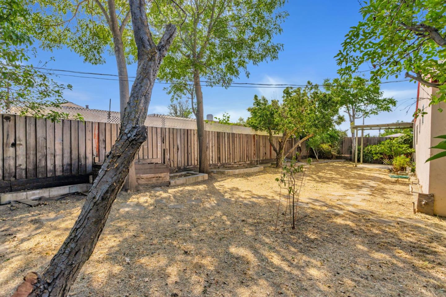 Detail Gallery Image 34 of 35 For 2699 Loomis Dr, San Jose,  CA 95121 - 3 Beds | 2 Baths