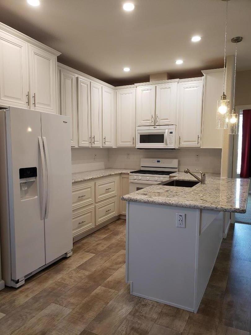 Detail Gallery Image 14 of 38 For 440 Moffett Blvd #84,  Mountain View,  CA 94043 - 2 Beds | 2 Baths