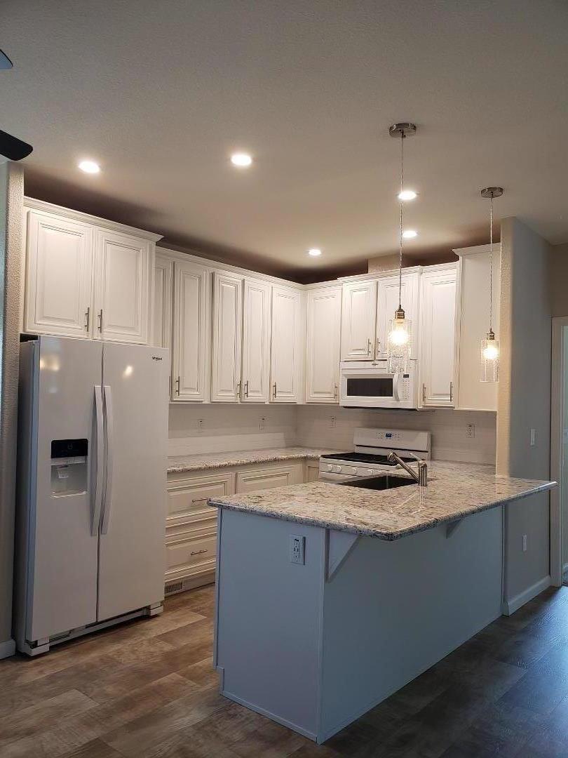 Detail Gallery Image 15 of 38 For 440 Moffett Blvd #84,  Mountain View,  CA 94043 - 2 Beds | 2 Baths