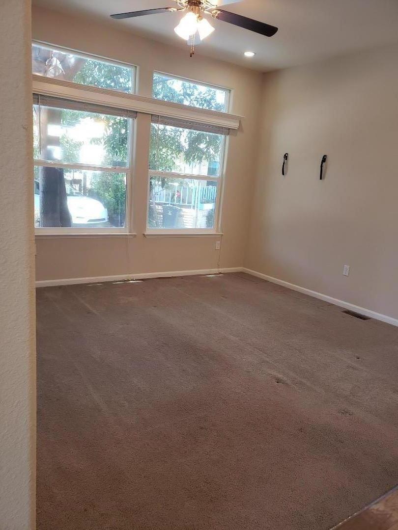 Detail Gallery Image 31 of 38 For 440 Moffett Blvd #84,  Mountain View,  CA 94043 - 2 Beds | 2 Baths
