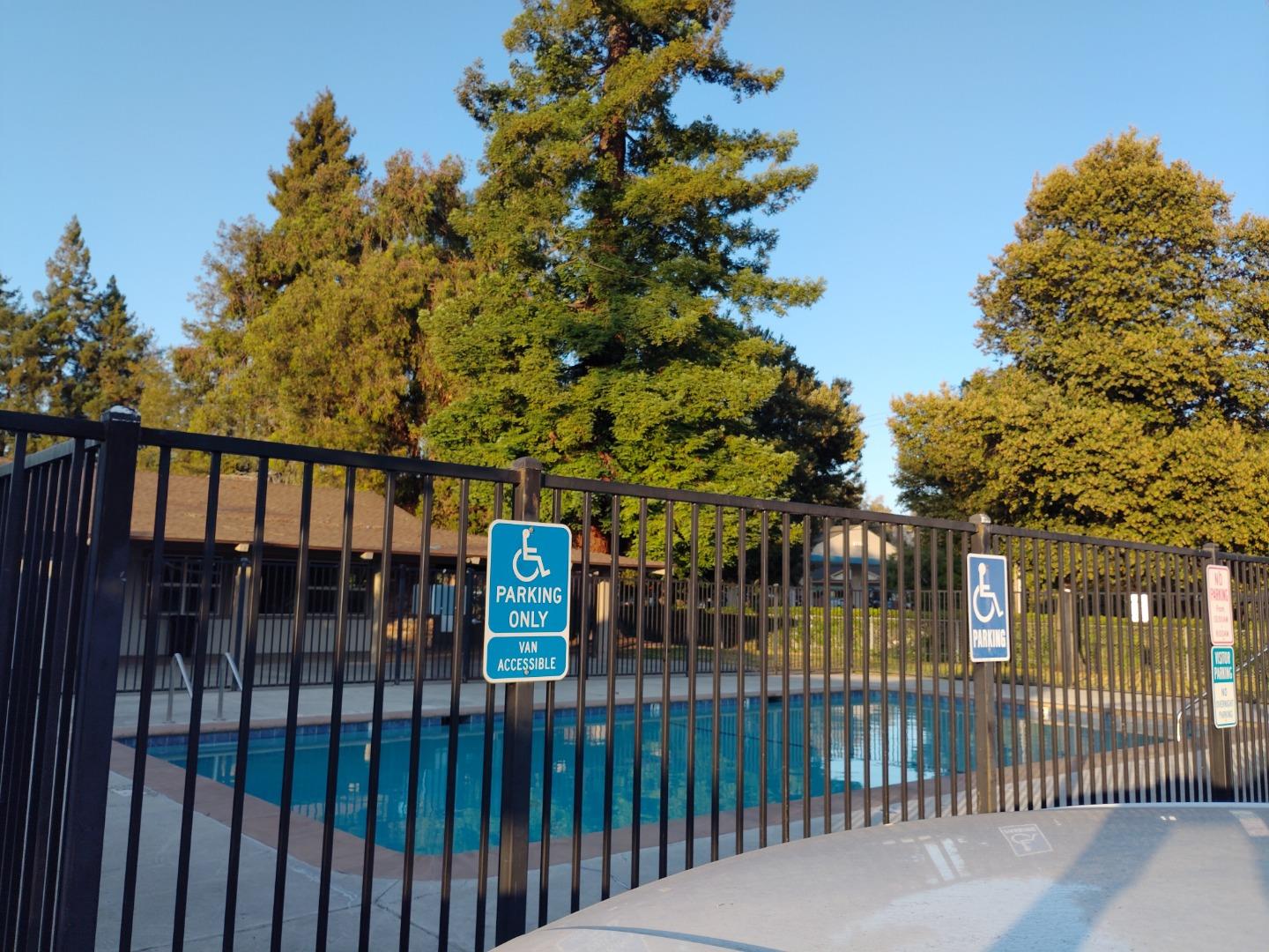 Detail Gallery Image 34 of 38 For 440 Moffett Blvd #84,  Mountain View,  CA 94043 - 2 Beds | 2 Baths