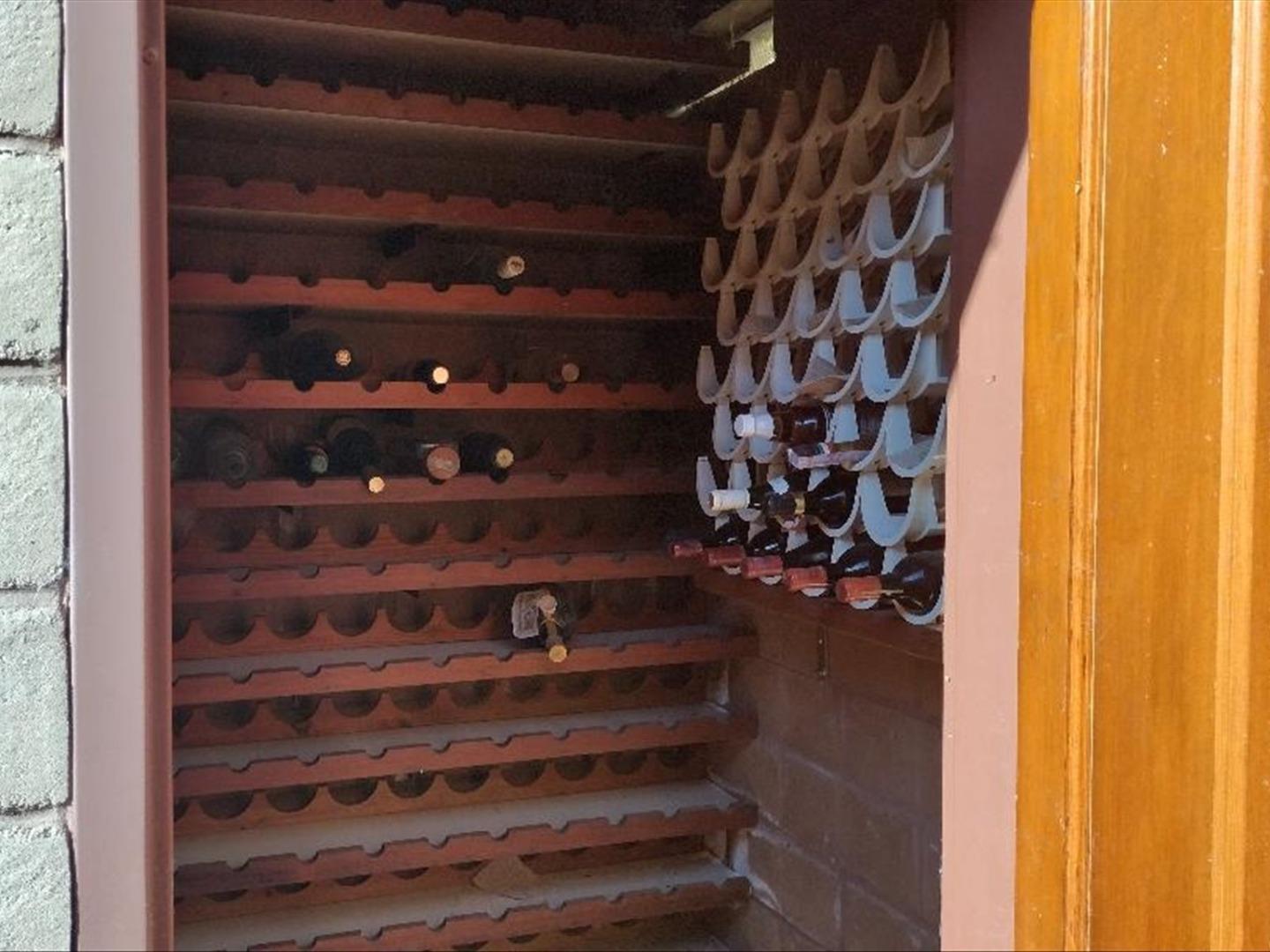 Detail Gallery Image 17 of 18 For 350 Highland Ave, Santa Cruz,  CA 95060 - – Beds | – Baths