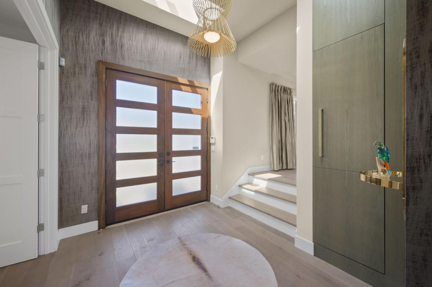 Detail Gallery Image 10 of 111 For 1548 Los Montes Dr, Burlingame,  CA 94010 - 4 Beds | 3/2 Baths