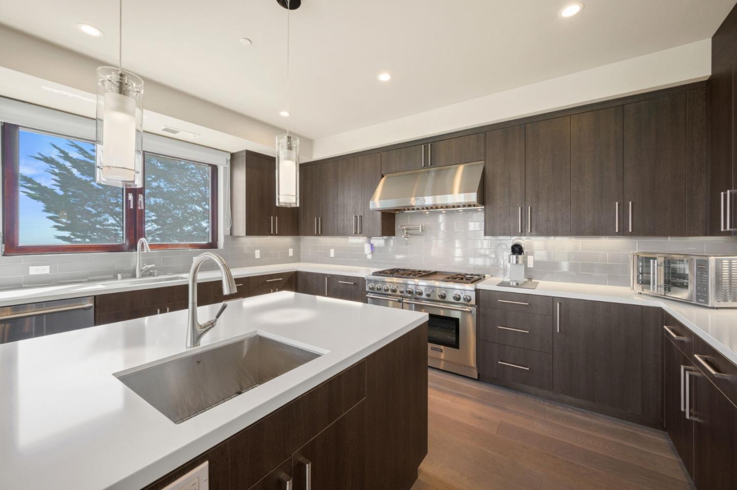 Detail Gallery Image 36 of 111 For 1548 Los Montes Dr, Burlingame,  CA 94010 - 4 Beds | 3/2 Baths