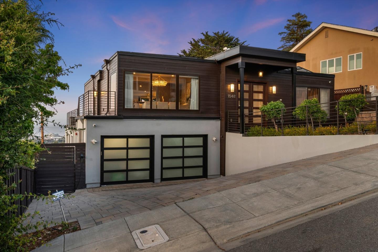 Detail Gallery Image 5 of 111 For 1548 Los Montes Dr, Burlingame,  CA 94010 - 4 Beds | 3/2 Baths