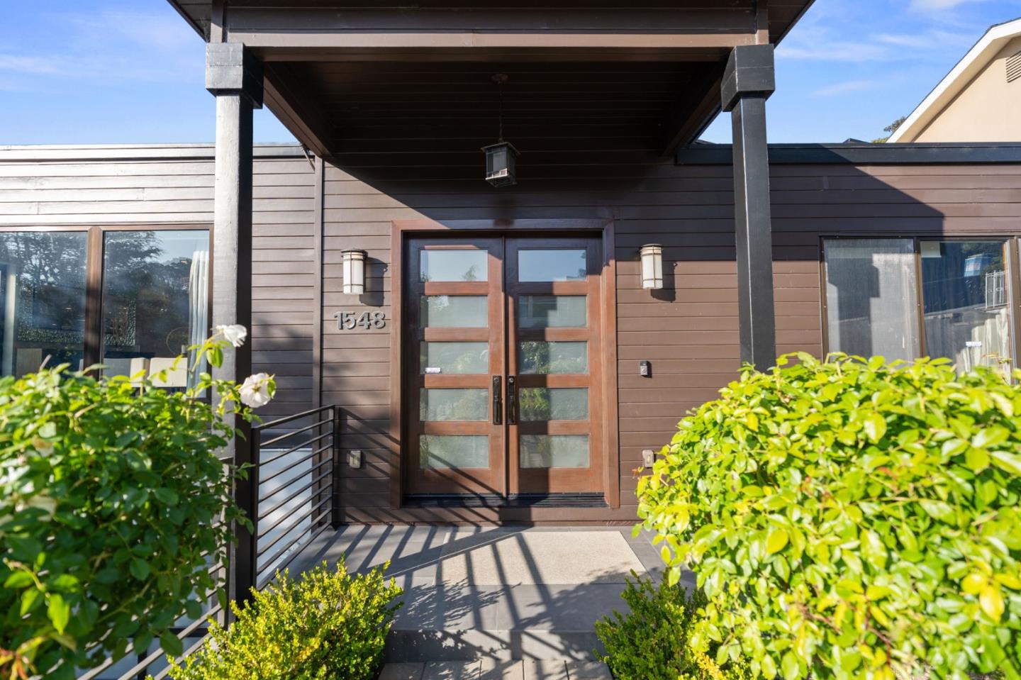 Detail Gallery Image 6 of 111 For 1548 Los Montes Dr, Burlingame,  CA 94010 - 4 Beds | 3/2 Baths
