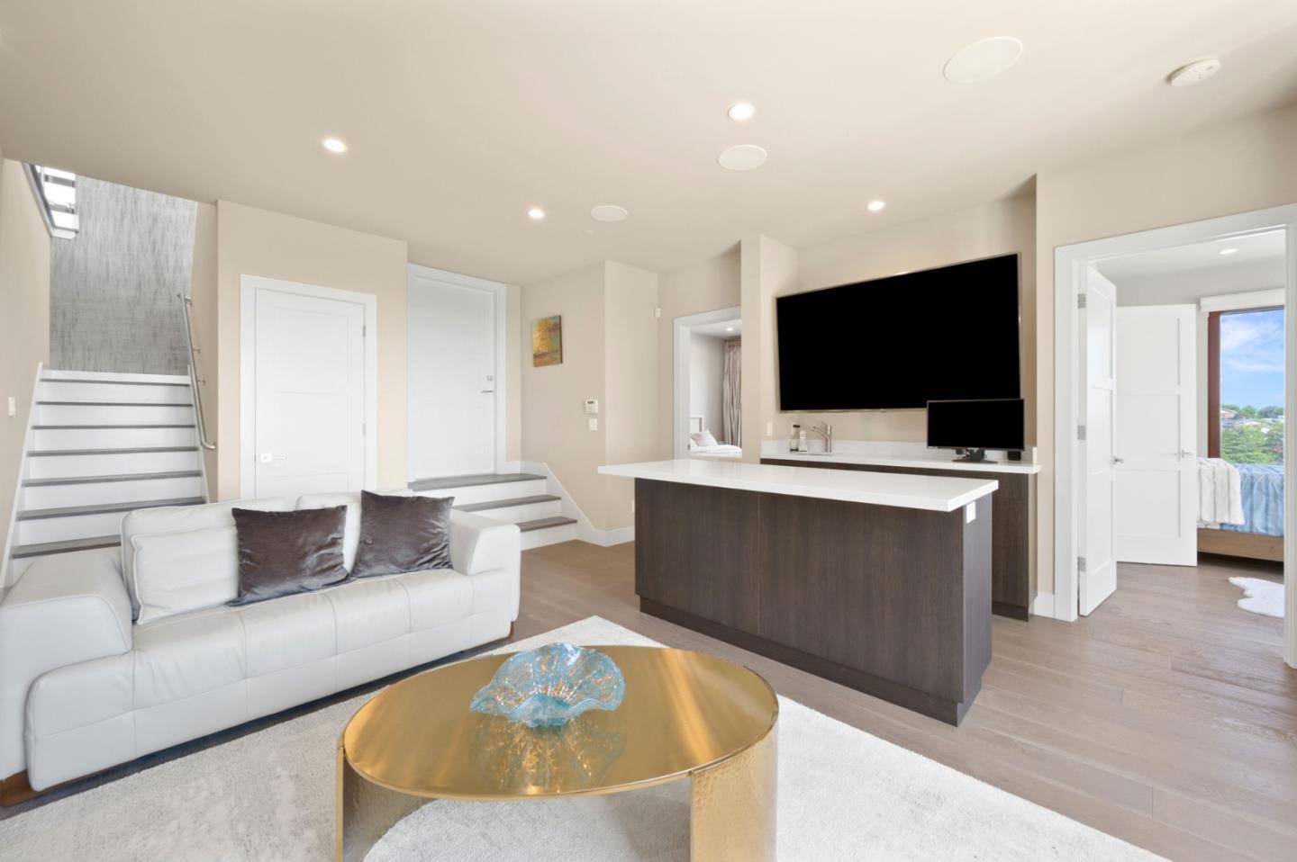 Detail Gallery Image 60 of 111 For 1548 Los Montes Dr, Burlingame,  CA 94010 - 4 Beds | 3/2 Baths