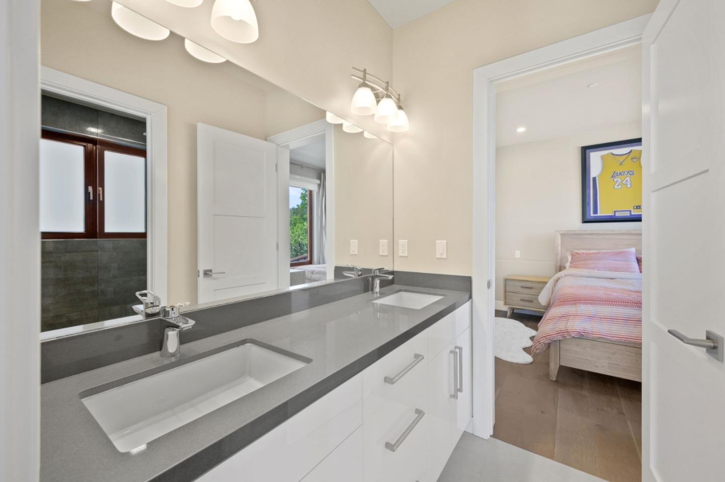 Detail Gallery Image 65 of 111 For 1548 Los Montes Dr, Burlingame,  CA 94010 - 4 Beds | 3/2 Baths