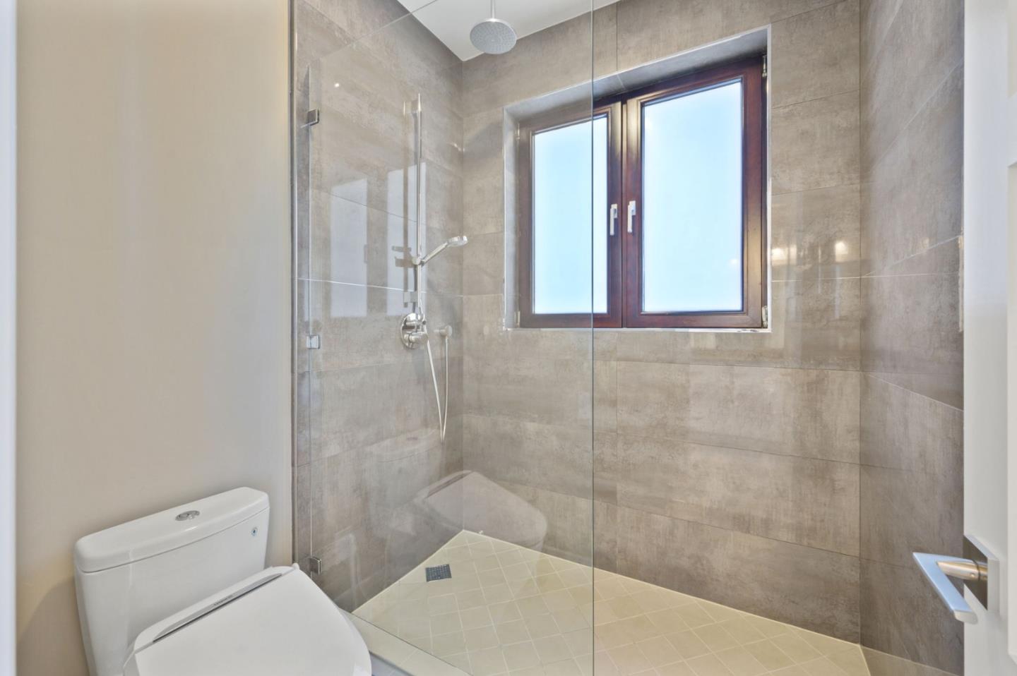 Detail Gallery Image 66 of 111 For 1548 Los Montes Dr, Burlingame,  CA 94010 - 4 Beds | 3/2 Baths