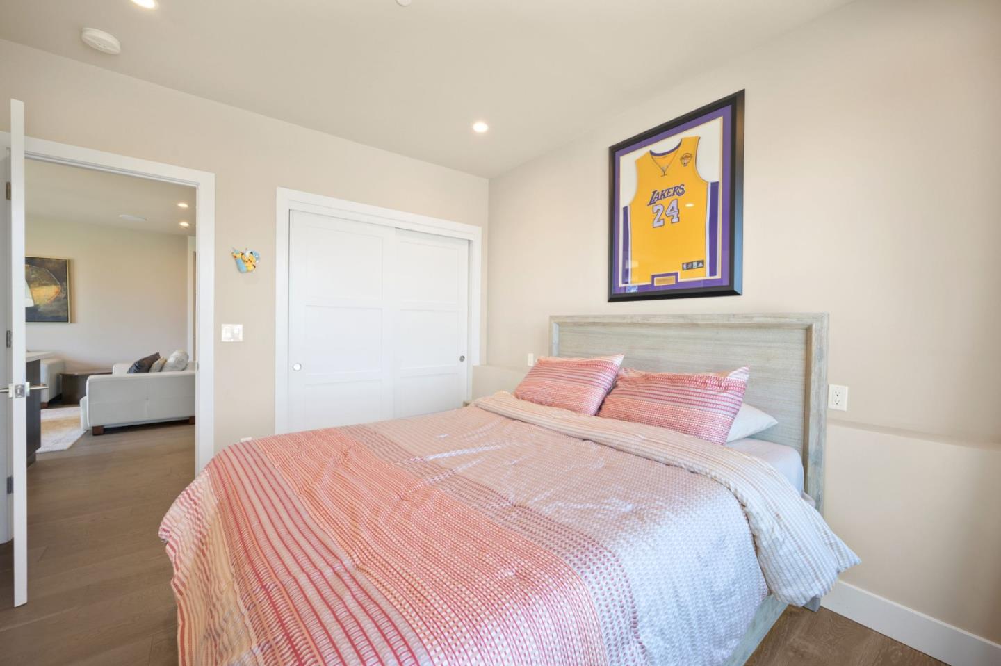 Detail Gallery Image 69 of 111 For 1548 Los Montes Dr, Burlingame,  CA 94010 - 4 Beds | 3/2 Baths