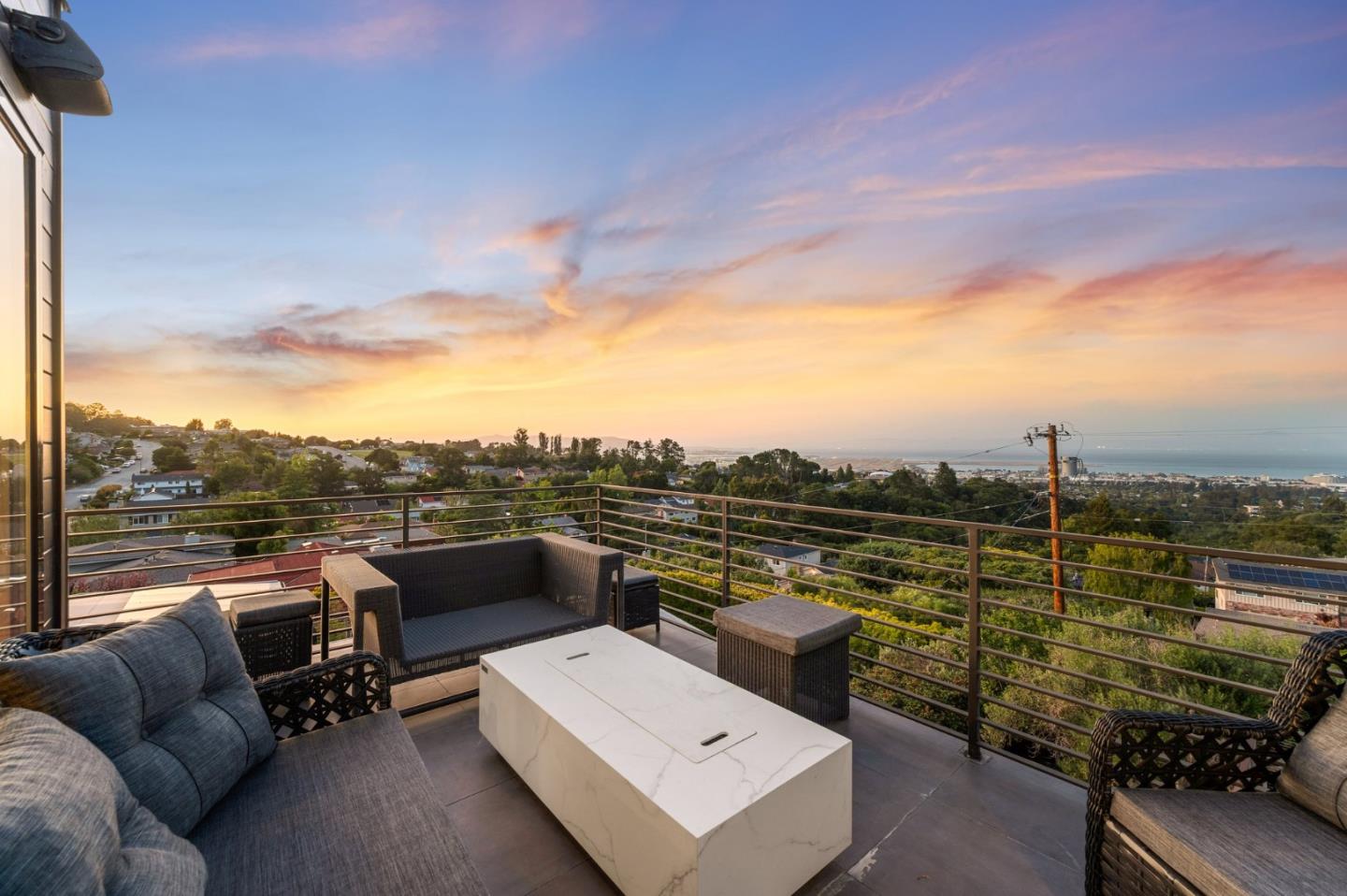 Detail Gallery Image 76 of 111 For 1548 Los Montes Dr, Burlingame,  CA 94010 - 4 Beds | 3/2 Baths