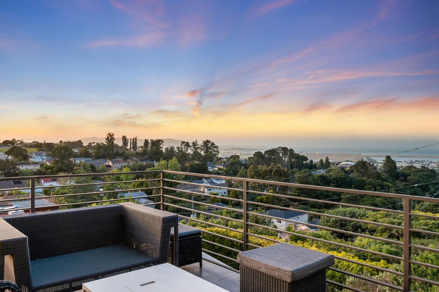 Detail Gallery Image 78 of 111 For 1548 Los Montes Dr, Burlingame,  CA 94010 - 4 Beds | 3/2 Baths
