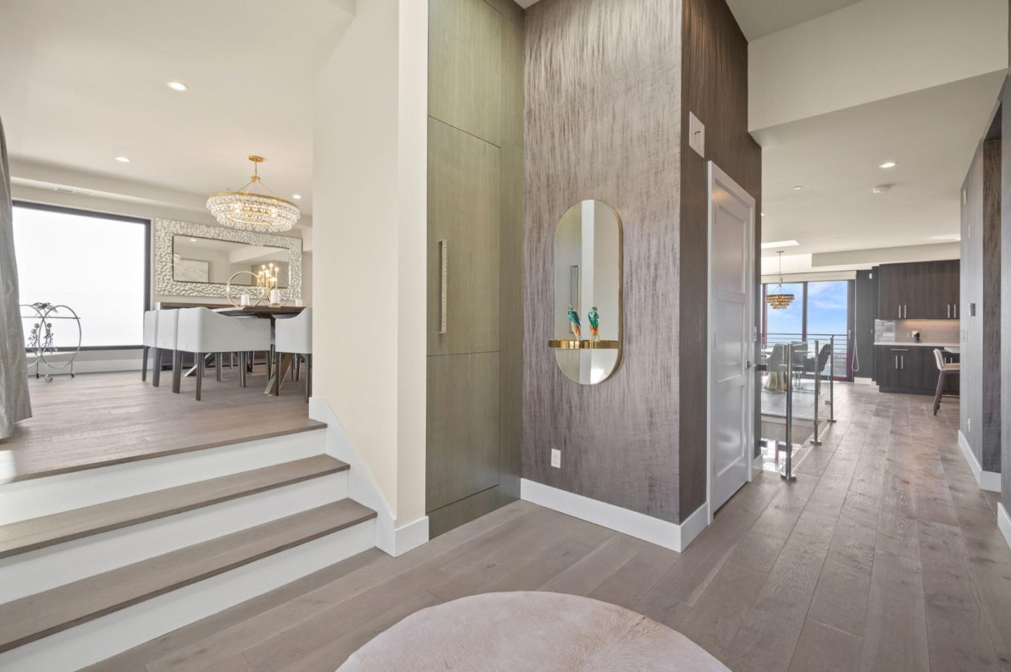 Detail Gallery Image 8 of 111 For 1548 Los Montes Dr, Burlingame,  CA 94010 - 4 Beds | 3/2 Baths