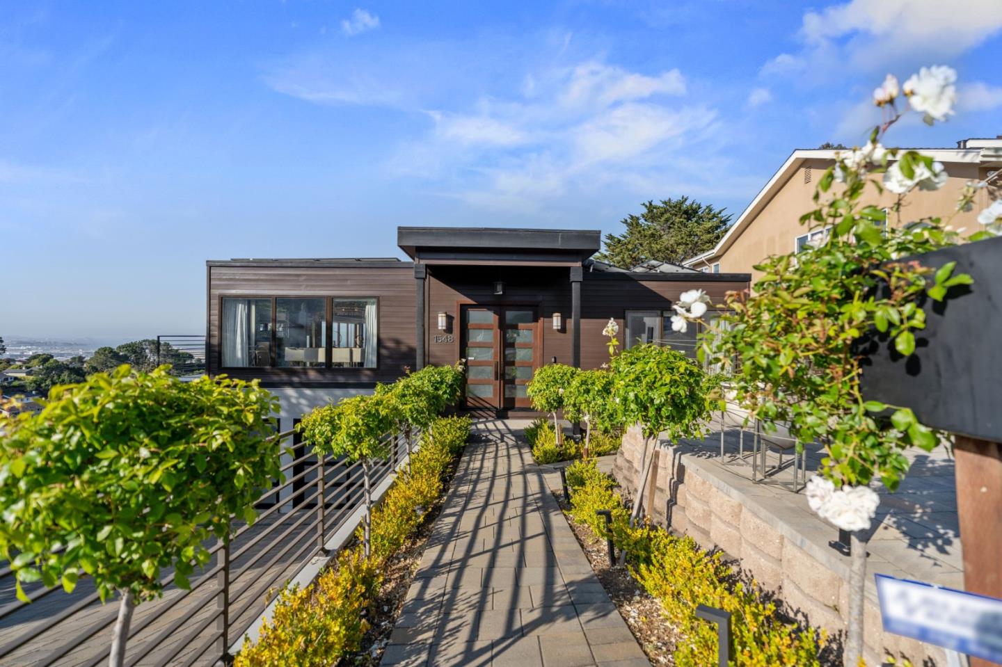 Detail Gallery Image 98 of 111 For 1548 Los Montes Dr, Burlingame,  CA 94010 - 4 Beds | 3/2 Baths