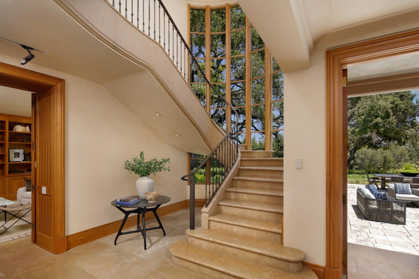 Detail Gallery Image 15 of 32 For 211 Winding Way, Woodside,  CA 94062 - 6 Beds | 6/2 Baths