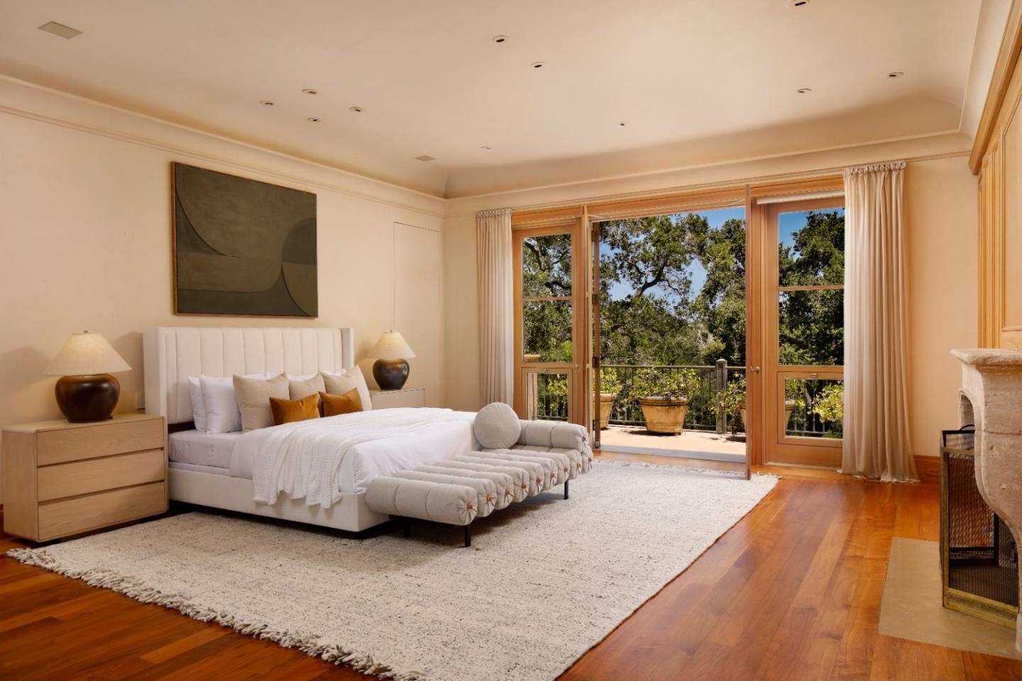 Detail Gallery Image 17 of 32 For 211 Winding Way, Woodside,  CA 94062 - 6 Beds | 6/2 Baths