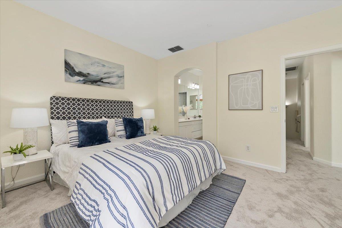 Detail Gallery Image 12 of 29 For 896 Towne Dr, Milpitas,  CA 95035 - 3 Beds | 2/1 Baths