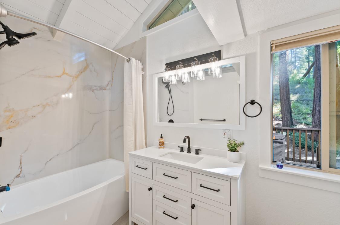 Detail Gallery Image 14 of 29 For 1018 Rambling Rd, Boulder Creek,  CA 95006 - 2 Beds | 1 Baths