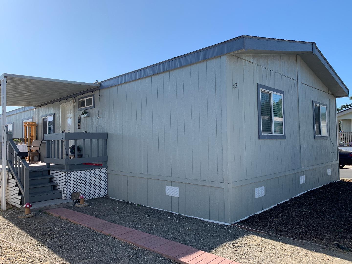 Detail Gallery Image 2 of 25 For 42 Erma Ln #42,  Davis,  CA 95618 - 3 Beds | 2 Baths