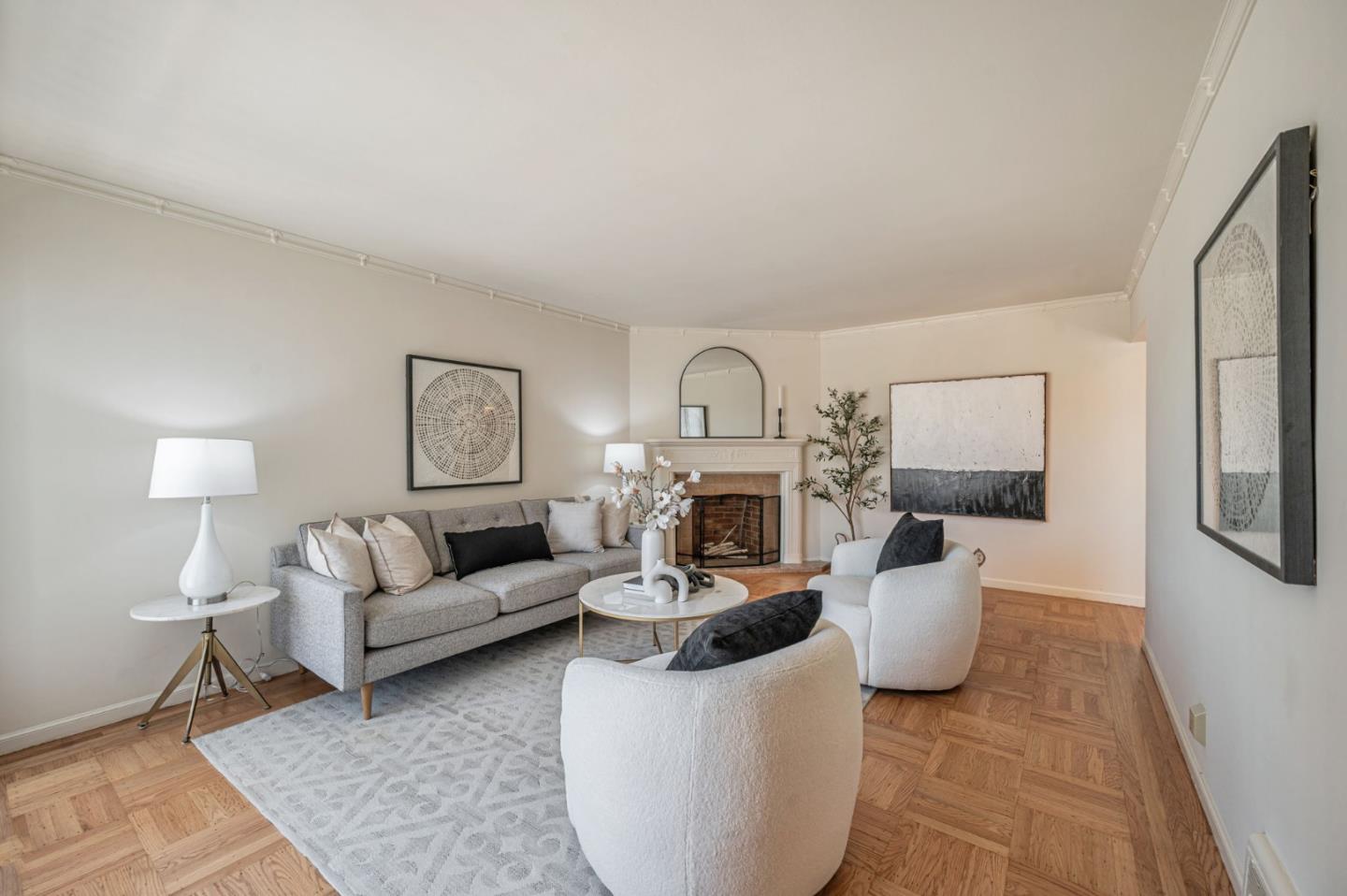 Detail Gallery Image 6 of 26 For 319 Sweeny St, San Francisco,  CA 94134 - 3 Beds | 1 Baths