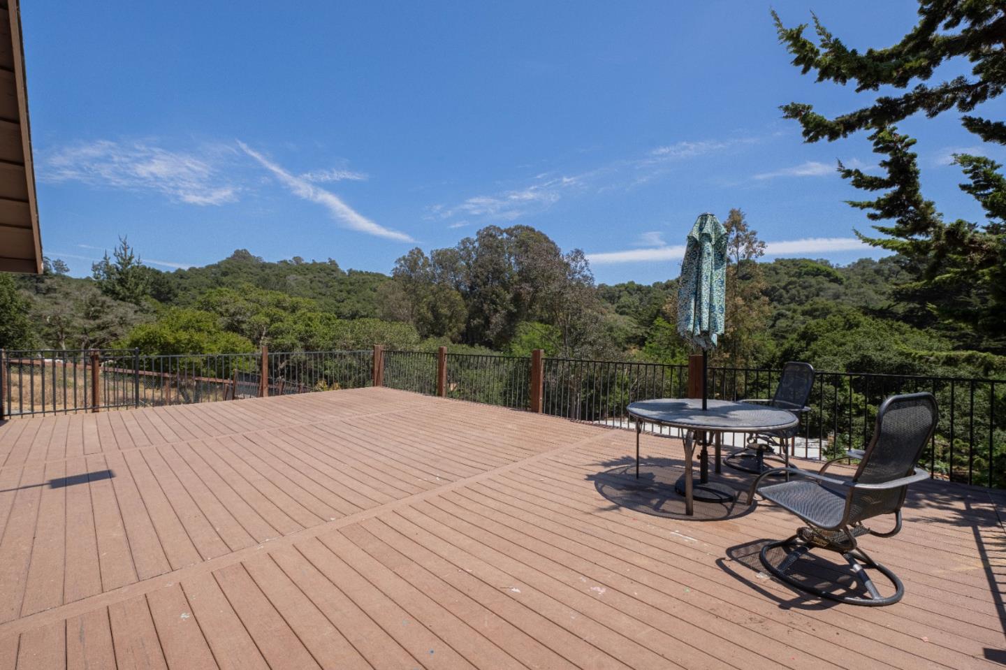Detail Gallery Image 11 of 42 For 143 Tucker Rd, Royal Oaks,  CA 95076 - 3 Beds | 2/1 Baths