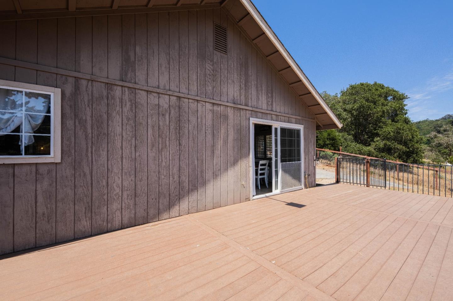 Detail Gallery Image 12 of 42 For 143 Tucker Rd, Royal Oaks,  CA 95076 - 3 Beds | 2/1 Baths