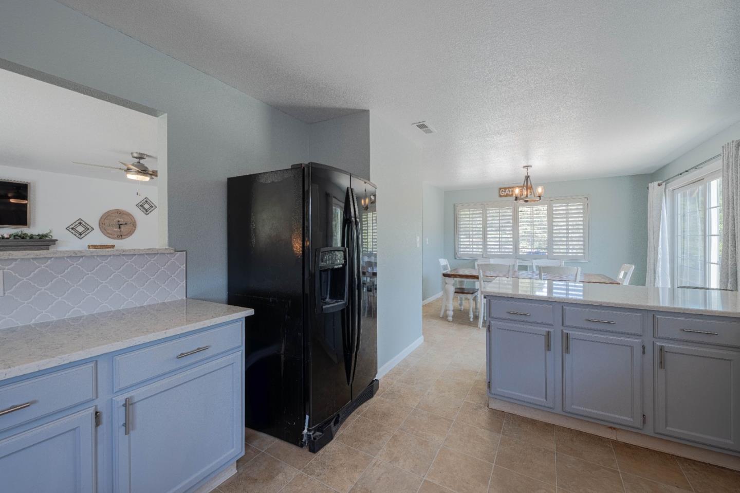 Detail Gallery Image 16 of 42 For 143 Tucker Rd, Royal Oaks,  CA 95076 - 3 Beds | 2/1 Baths