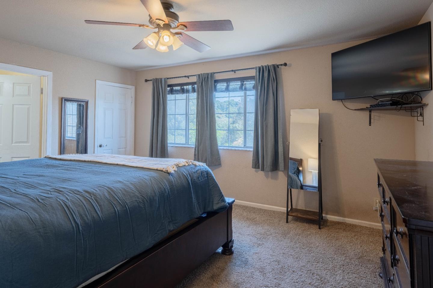 Detail Gallery Image 21 of 42 For 143 Tucker Rd, Royal Oaks,  CA 95076 - 3 Beds | 2/1 Baths
