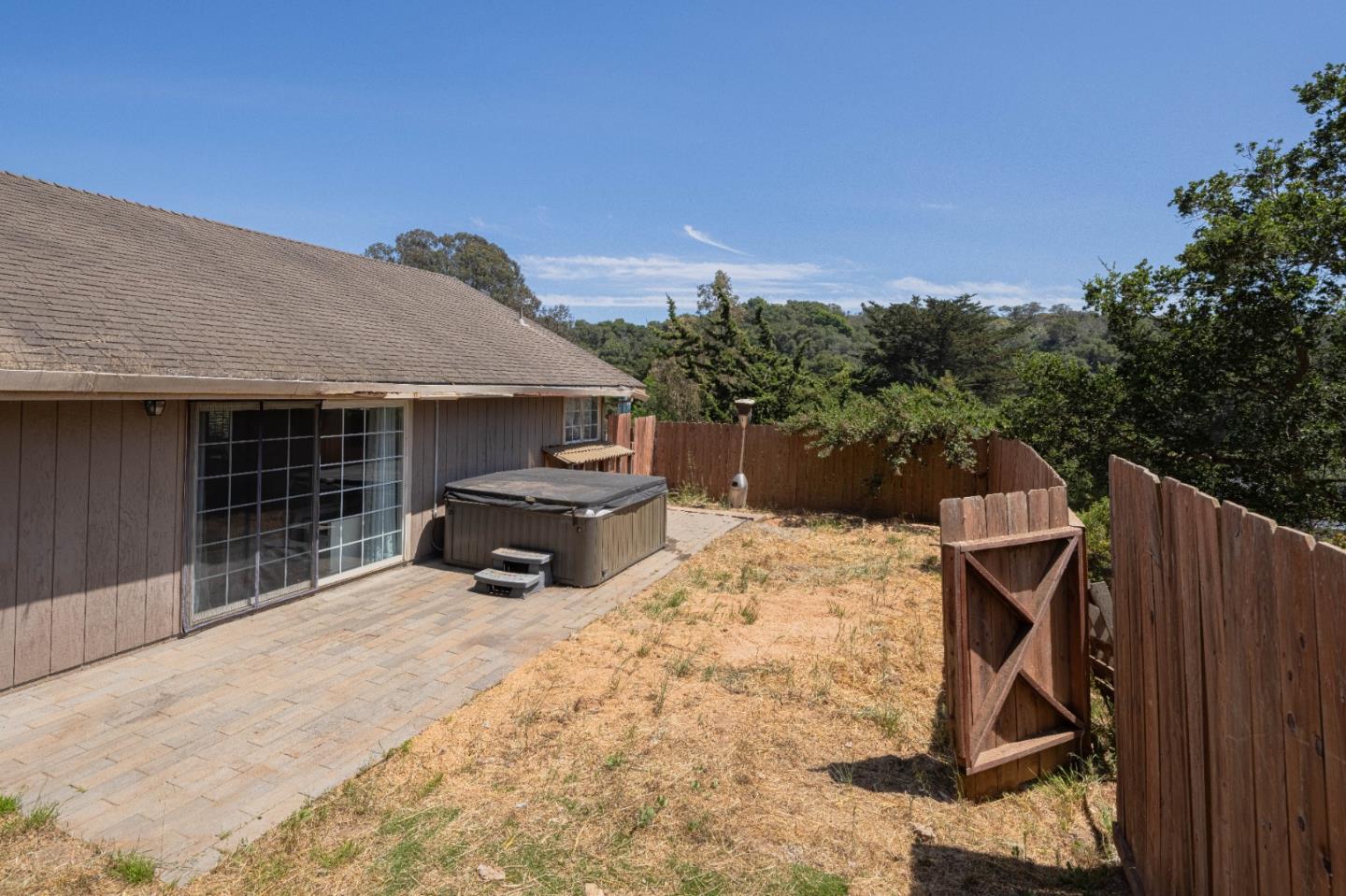 Detail Gallery Image 5 of 42 For 143 Tucker Rd, Royal Oaks,  CA 95076 - 3 Beds | 2/1 Baths